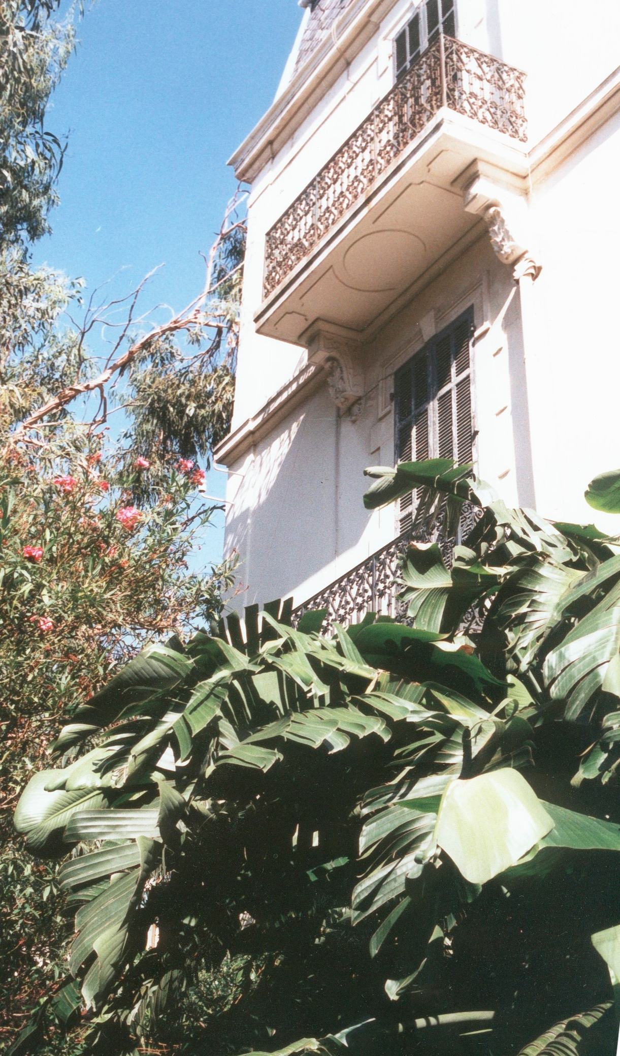Avenue de Lerins, casa rota